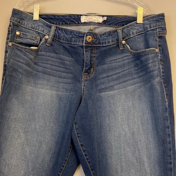 💜Torrid Dark Wash 10” Rise Skinny Jeans size 16 Reg - Picture 2 of 11